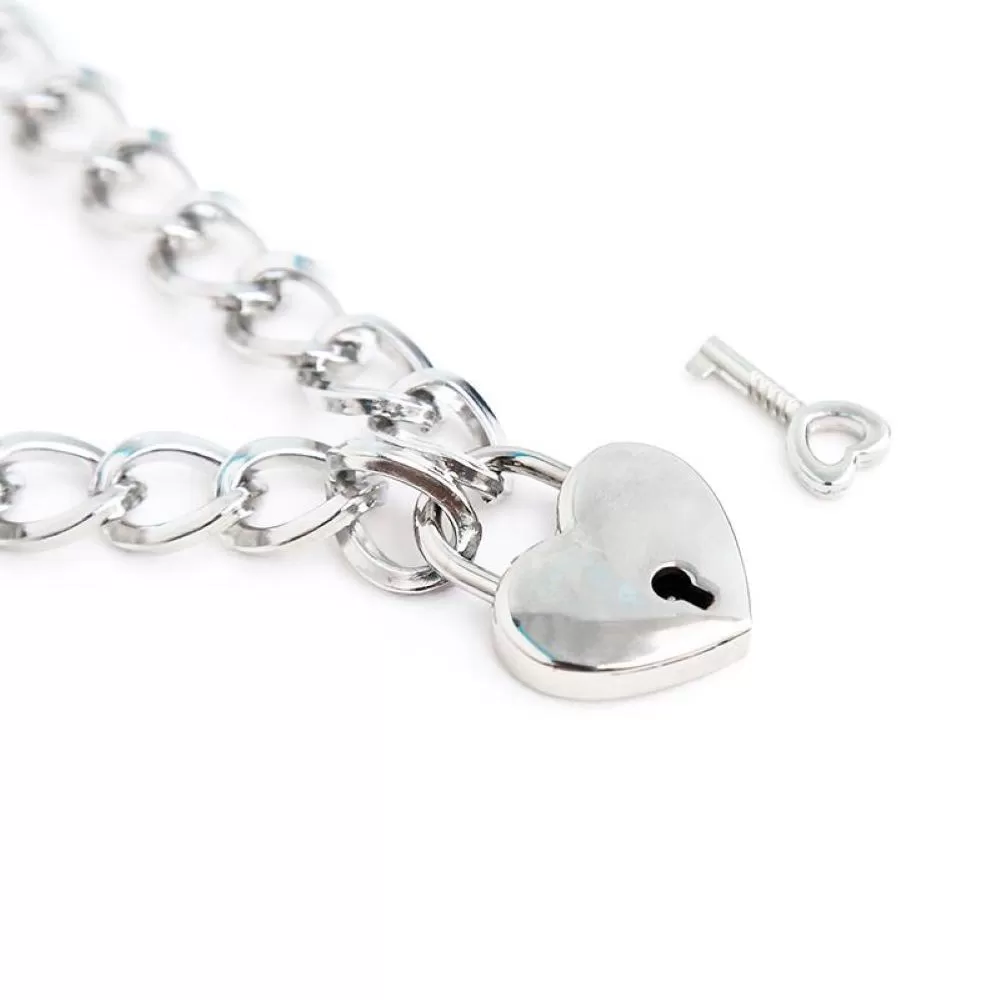 collare con lucchetto e chiave