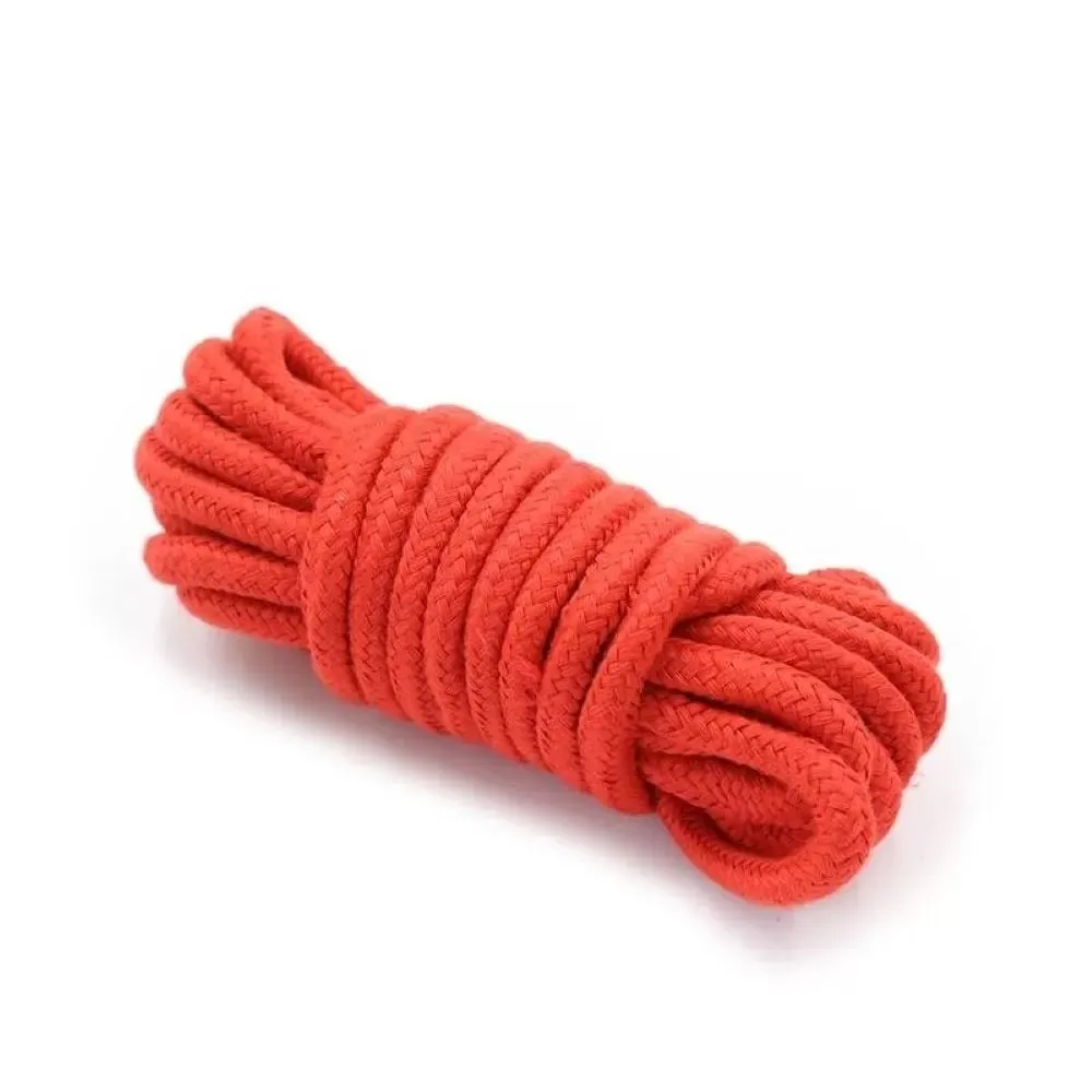 Corda BDSM di colore rosso